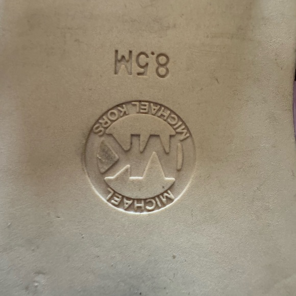 Michael Kors Black Sandals for Women, size 8.5 leather uppers - Picture 7 of 9